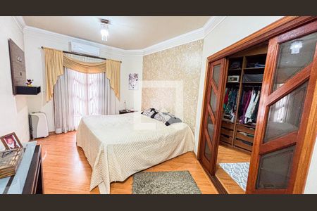 Casa à venda com 315m², 3 quartos e 4 vagas Casa à venda com 315m², 3 quartos e 4 vagasSuíte 1