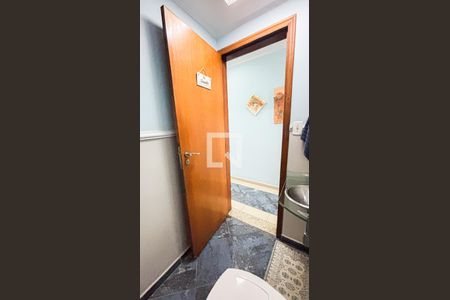 Casa à venda com 315m², 3 quartos e 4 vagas Casa à venda com 315m², 3 quartos e 4 vagasLavabo da Sala