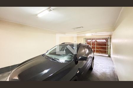 Casa à venda com 315m², 3 quartos e 4 vagas Casa à venda com 315m², 3 quartos e 4 vagasGaragem