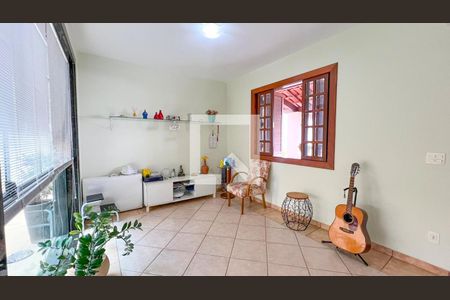 Sala de casa à venda com 4 quartos, 317m² em Fernão Dias, Belo Horizonte