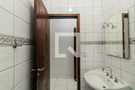 Lavabo de casa à venda com 3 quartos, 240m² em Vila Nhocuné, São Paulo