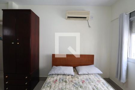 Quarto Suíte de apartamento para alugar com 3 quartos, 90m² em Jardim Las Palmas, Guarujá