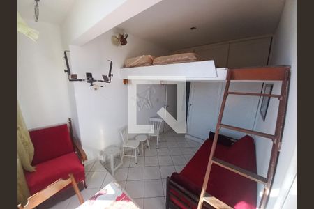 Sala de apartamento para alugar com 1 quarto, 50m² em Centro, São Vicente