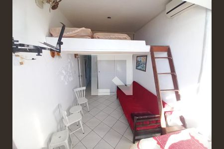 Sala de apartamento para alugar com 1 quarto, 50m² em Centro, São Vicente