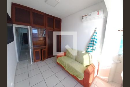 Sala de apartamento para alugar com 1 quarto, 50m² em Centro, São Vicente