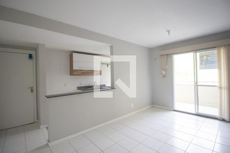 Sala de apartamento para alugar com 3 quartos, 80m² em Maria Paula, São Gonçalo