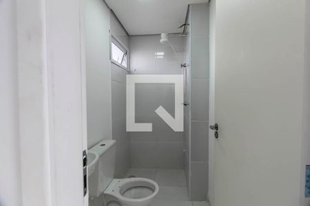 Banheiro de apartamento para alugar com 1 quarto, 37m² em Vila Alpina, São Paulo