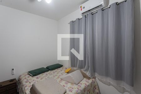 Suíte de casa para alugar com 4 quartos, 205m² em Jardim dos Comerciários, Belo Horizonte