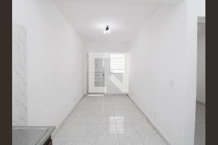 Sala/Cozinha de apartamento para alugar com 1 quarto, 31m² em Vila Constança, São Paulo