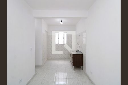 Sala/Cozinha de apartamento para alugar com 1 quarto, 31m² em Vila Constança, São Paulo