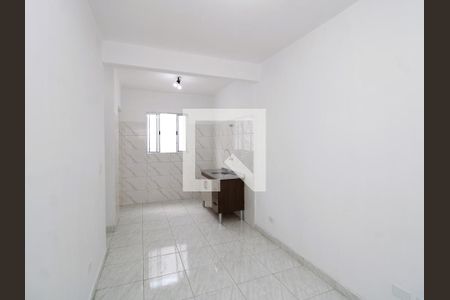 Sala/Cozinha de apartamento para alugar com 1 quarto, 31m² em Vila Constança, São Paulo