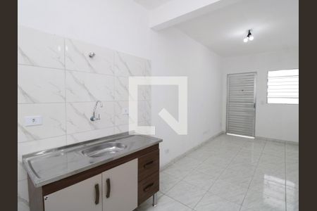 Sala/Cozinha de apartamento para alugar com 1 quarto, 31m² em Vila Constança, São Paulo