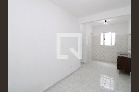 Sala/Cozinha de apartamento para alugar com 1 quarto, 31m² em Vila Constança, São Paulo