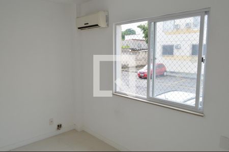 Suíte de apartamento à venda com 2 quartos, 52m² em Taquara, Rio de Janeiro