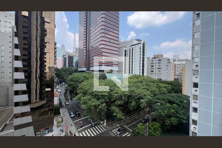 Escada de apartamento à venda com 1 quarto, 45m² em Cerqueira César, São Paulo