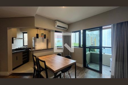 Sala de Jantar de apartamento à venda com 1 quarto, 45m² em Cerqueira César, São Paulo