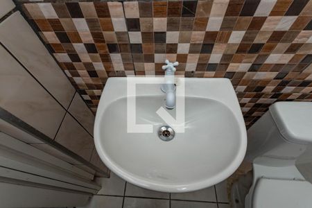 Banheiro de casa para alugar com 1 quarto, 60m² em Vila Conceicao, Diadema