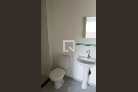 Banheiro de apartamento para alugar com 1 quarto, 27m² em Barra Funda, São Paulo