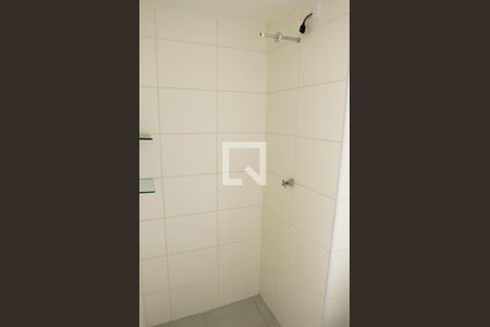 Banheiro de apartamento para alugar com 1 quarto, 27m² em Barra Funda, São Paulo