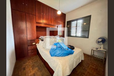 quarto 1 de casa à venda com 3 quartos, 180m² em Cidade São Francisco, São Paulo