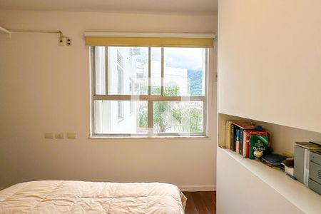 Suíte de apartamento à venda com 3 quartos, 138m² em Lagoa, Rio de Janeiro