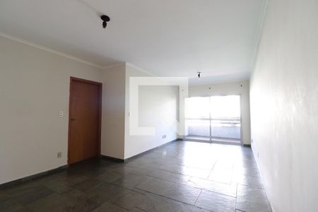 Sala de apartamento para alugar com 3 quartos, 123m² em Centro, Ribeirão Preto