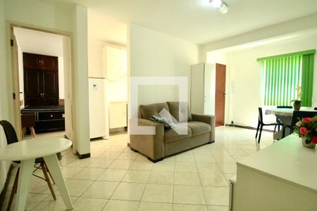 Sala de casa para alugar com 1 quarto, 60m² em Boca do Rio, Salvador