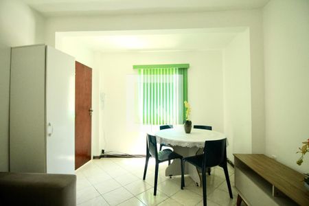 Sala de casa para alugar com 1 quarto, 60m² em Boca do Rio, Salvador