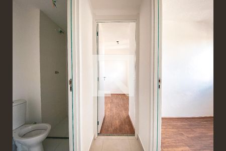 Banheiro de apartamento para alugar com 2 quartos, 34m² em Jardim Celeste, São Paulo