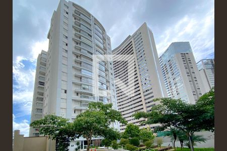 Apartamento à venda com 86m², 2 quartos e 2 vagas Apartamento à venda com 86m², 2 quartos e 2 vagasFachada