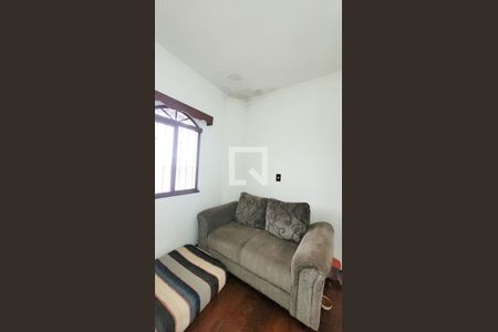 Sala de TV de casa à venda com 5 quartos, 190m² em Jardim São Gonçalo, Campinas