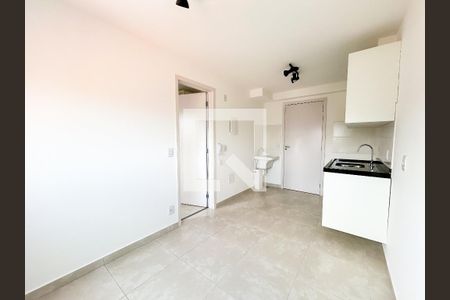 Sala/Cozinha de apartamento à venda com 1 quarto, 25m² em Jardim Monte Azul, São Paulo