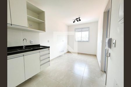 Sala/Cozinha de apartamento à venda com 1 quarto, 25m² em Jardim Monte Azul, São Paulo