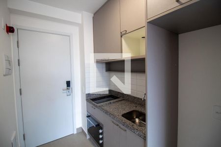 Cozinha de kitnet/studio para alugar com 1 quarto, 28m² em Butantã, São Paulo