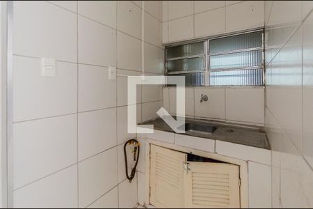 Cozinha de apartamento para alugar com 1 quarto, 25m² em Liberdade, São Paulo