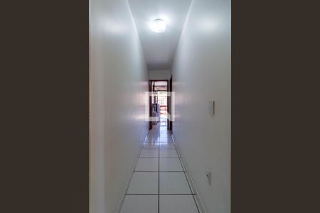 Corredor de casa à venda com 3 quartos, 138m² em Jardim Taboao, São Paulo