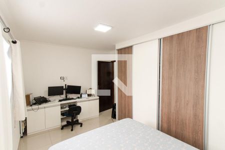 Quarto 1   de casa à venda com 2 quartos, 86m² em Vila Nelson, São Paulo