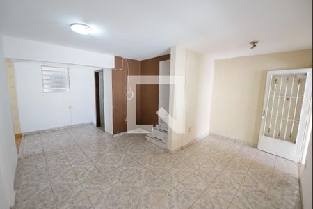 Sala de casa para alugar com 5 quartos, 250m² em Jardim Santa Clara, Taubaté