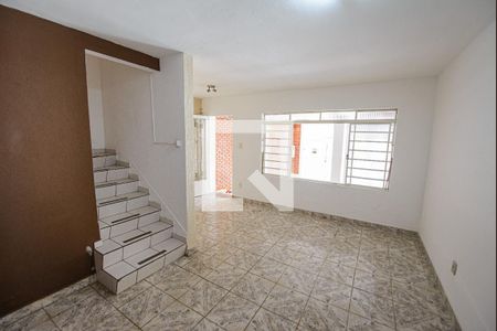 Sala de casa para alugar com 5 quartos, 250m² em Jardim Santa Clara, Taubaté