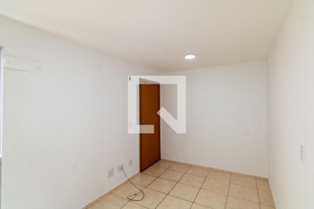 Sala de apartamento para alugar com 2 quartos, 43m² em Cosmos, Rio de Janeiro