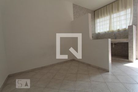 Studio de kitnet/studio para alugar com 1 quarto, 18m² em Santa Quiteria, Curitiba