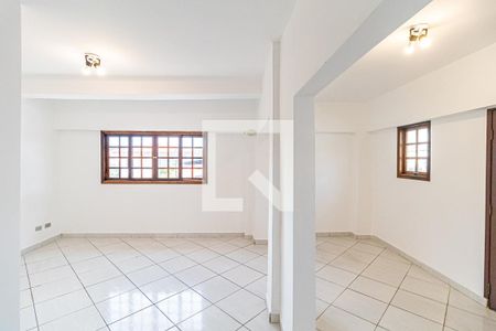 Sala de casa para alugar com 3 quartos, 220m² em Vila Indiana, São Paulo