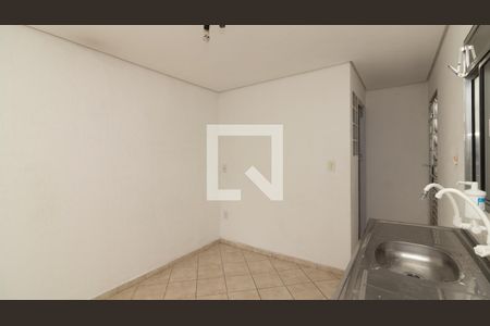 Sala - Cozinha de casa para alugar com 1 quarto, 36m² em Vila Talarico, São Paulo