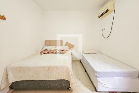 Quarto 1 de apartamento para alugar com 2 quartos, 70m² em Jardim Ana Maria, Guarujá