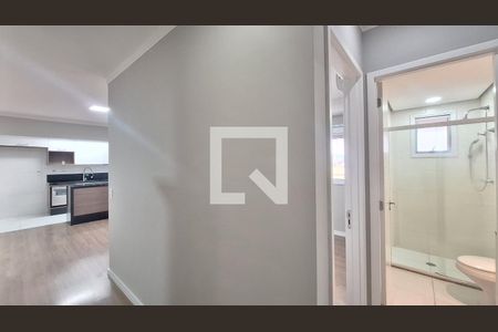 Corredor de apartamento para alugar com 3 quartos, 107m² em Parque Industrial Tomas Edson, São Paulo