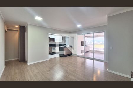 Sala de apartamento para alugar com 3 quartos, 107m² em Parque Industrial Tomas Edson, São Paulo