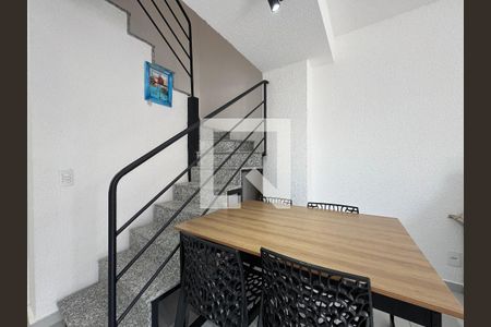 Sala de casa de condomínio para alugar com 2 quartos, 69m² em Vargem Grande, Rio de Janeiro