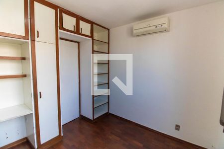 Quarto de apartamento à venda com 2 quartos, 85m² em Jardim Icaraí, Niterói