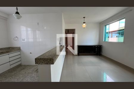 sala de apartamento à venda com 3 quartos, 80m² em Sagrada Família, Belo Horizonte