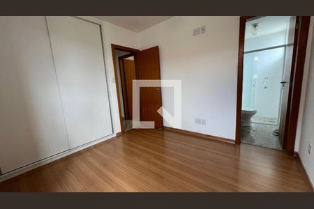 quarto 1 de apartamento à venda com 3 quartos, 80m² em Sagrada Família, Belo Horizonte